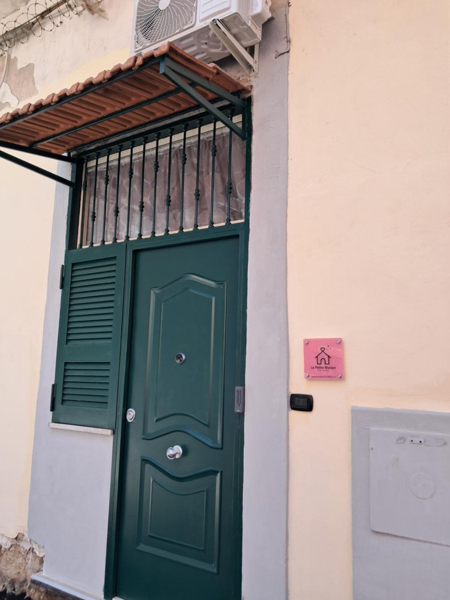 La Petite Maison Napoli Dış mekan fotoğraf